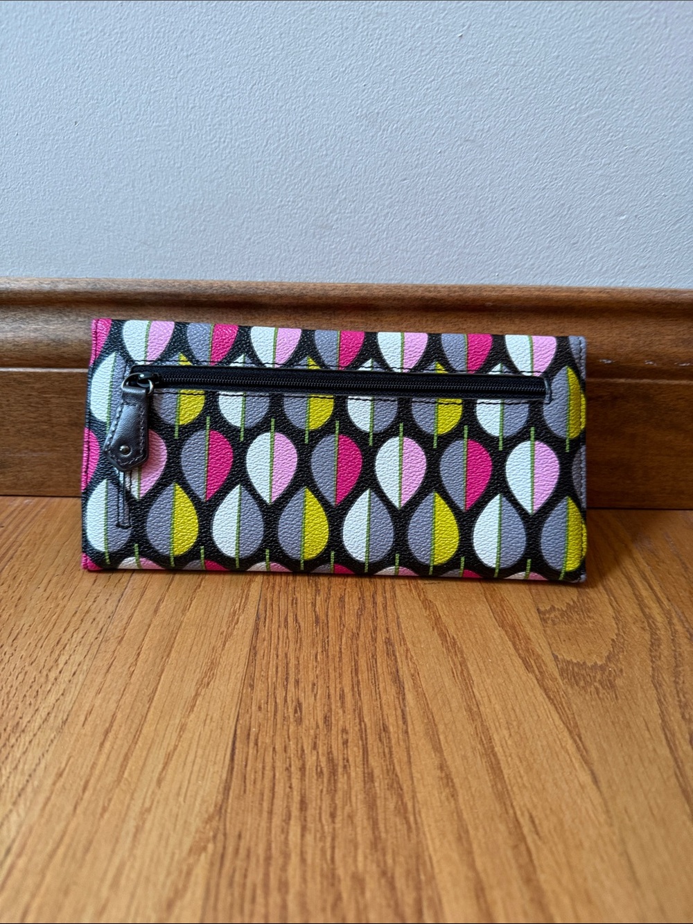 Vera Bradley Moon Drops Trifold Wallet Lots of Card Slots Magnetic Closure - Picture 7 of 9